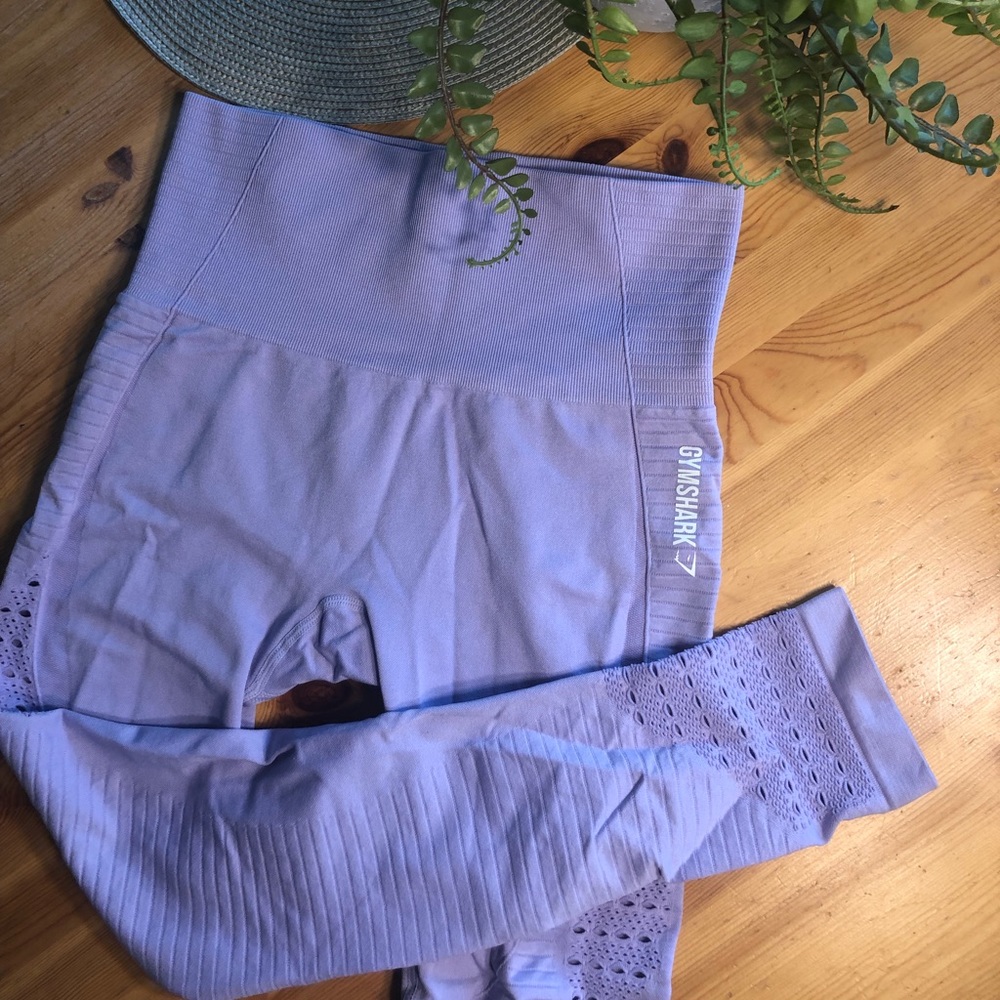 SOLD Gymshark lavender weight training leggings